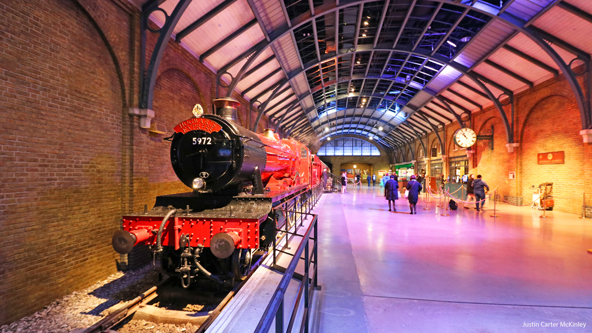 1200-London-HarryPotter-HogwartsExpress